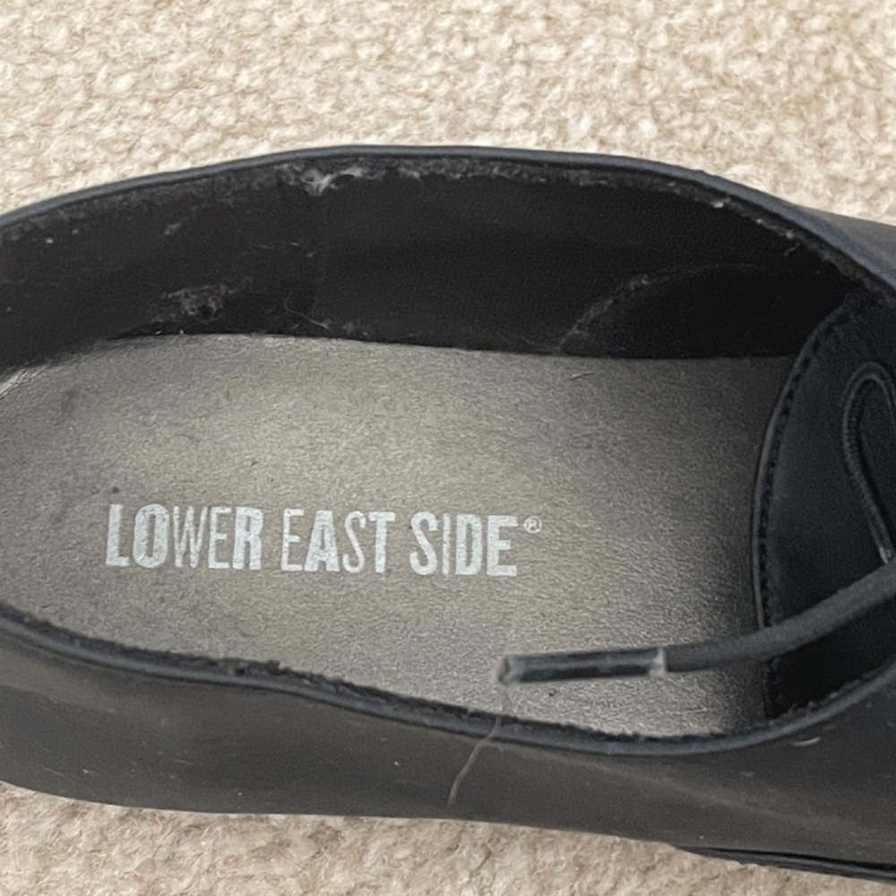 Shoes - Picture 4 of 4